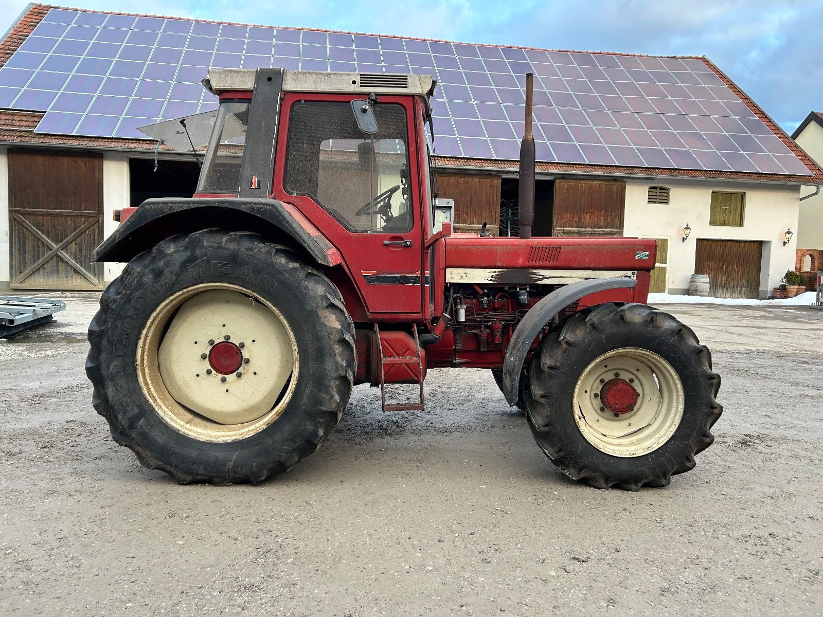 Traktor van het type IHC 1056XL, Gebrauchtmaschine in Egling a.d. Paar (Foto 2)