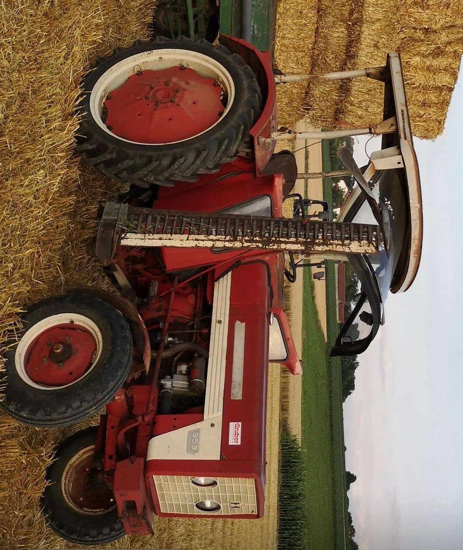 Traktor des Typs IHC 353, Gebrauchtmaschine in Pfarrkirchen (Bild 1)