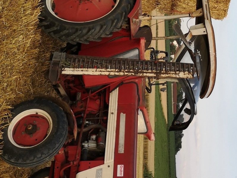 Traktor des Typs IHC 353, Gebrauchtmaschine in Pfarrkirchen (Bild 1)