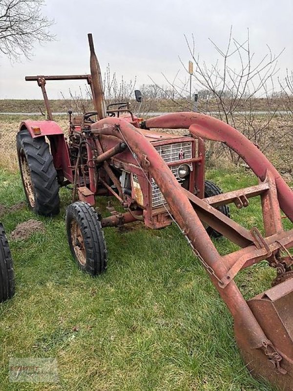 Traktor от тип IHC 423, Gebrauchtmaschine в Obernholz  OT Steimke (Снимка 1)