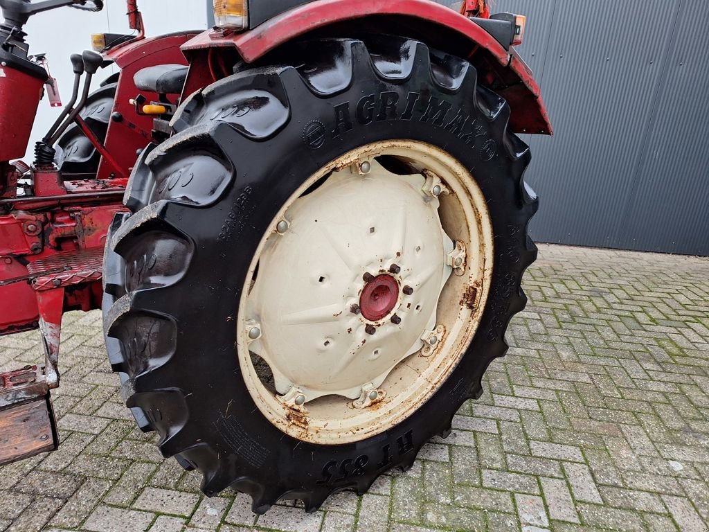 Traktor от тип IHC 433, Gebrauchtmaschine в MARIENHEEM (Снимка 9)