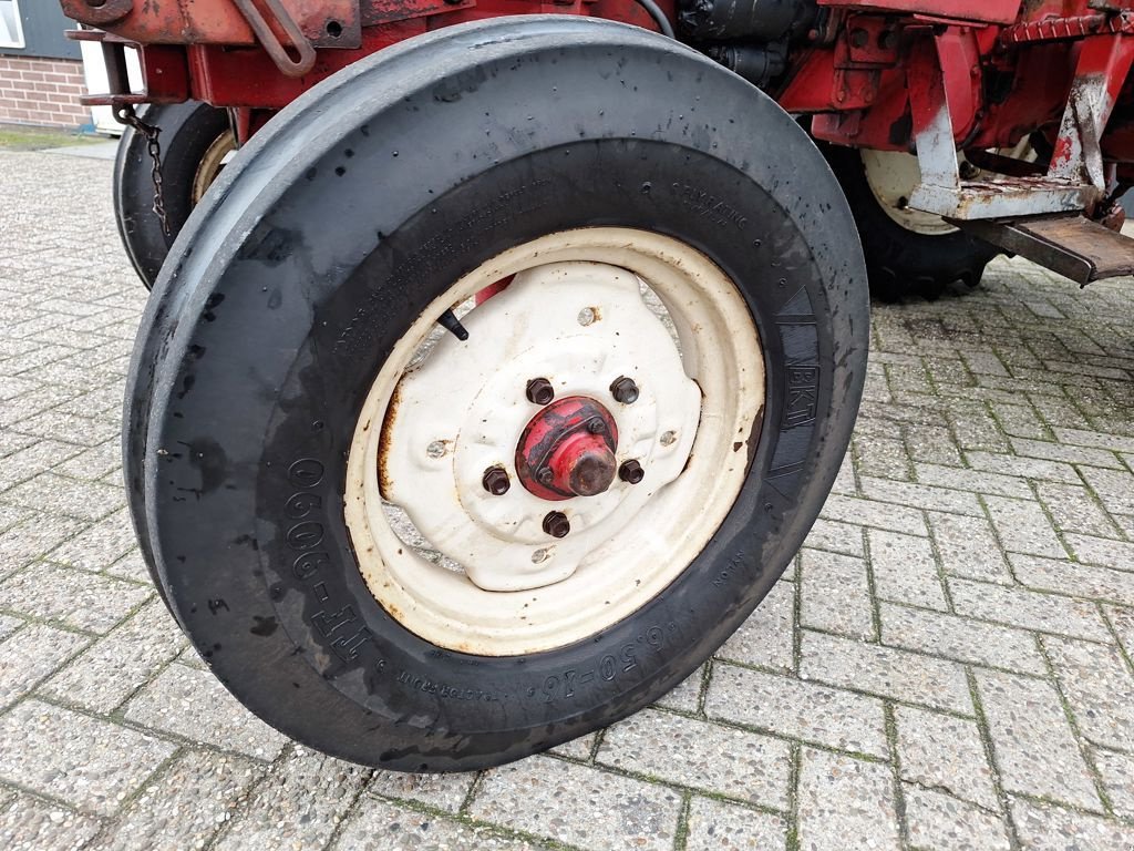 Traktor от тип IHC 433, Gebrauchtmaschine в MARIENHEEM (Снимка 8)