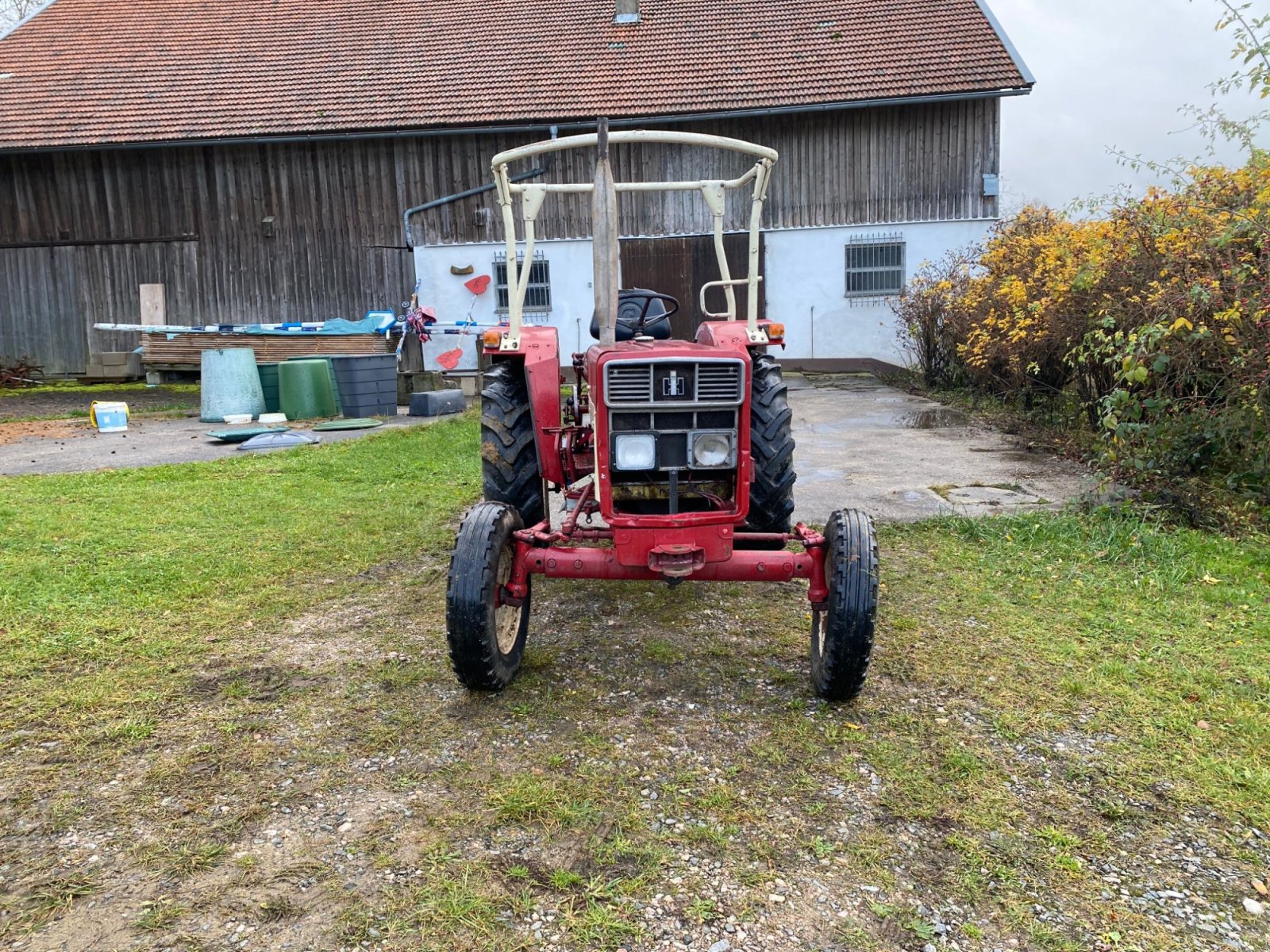 Traktor des Typs IHC 433, Gebrauchtmaschine in Pemfling (Bild 2)