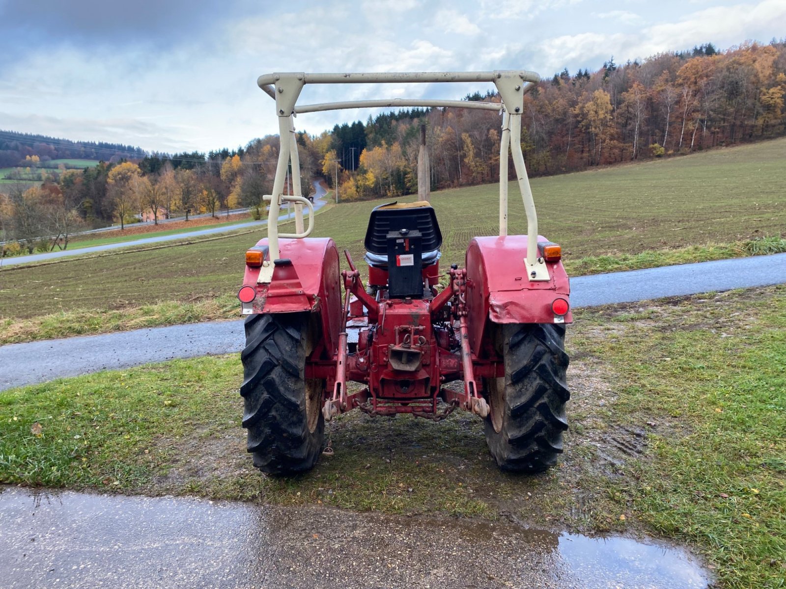 Traktor des Typs IHC 433, Gebrauchtmaschine in Pemfling (Bild 4)