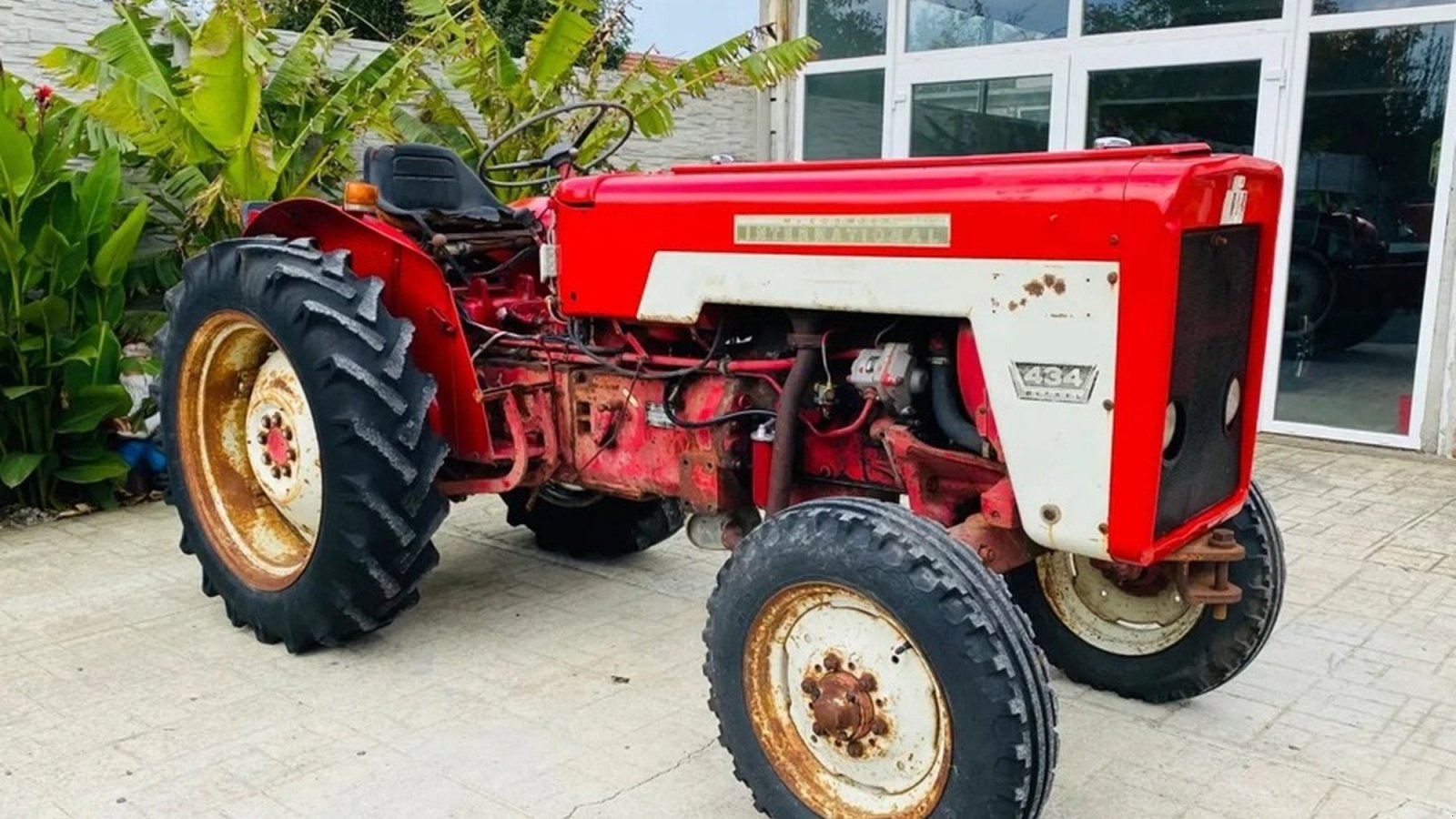 Traktor typu IHC 434, Gebrauchtmaschine w Bielefeld (Zdjęcie 1)