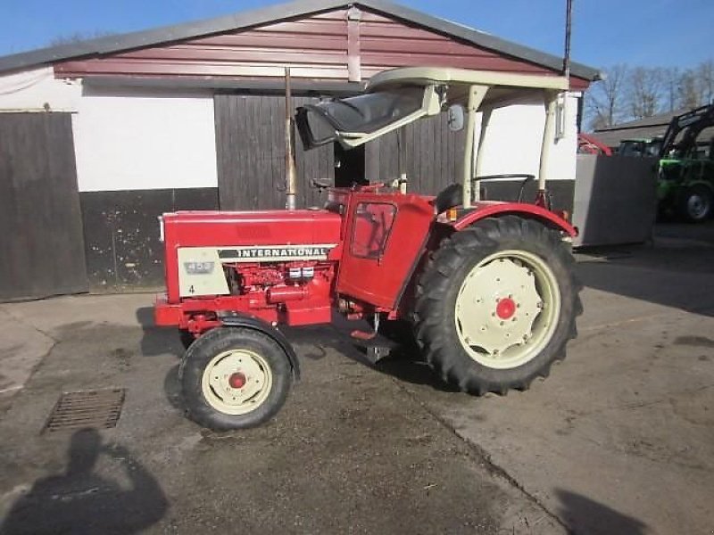 Traktor of the type IHC 453, Gebrauchtmaschine in Ziegenhagen (Picture 1)