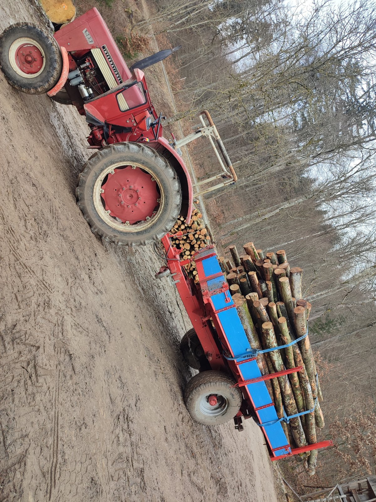 Traktor vrste IHC 523 S, Gebrauchtmaschine v Kressberg (Slika 1)