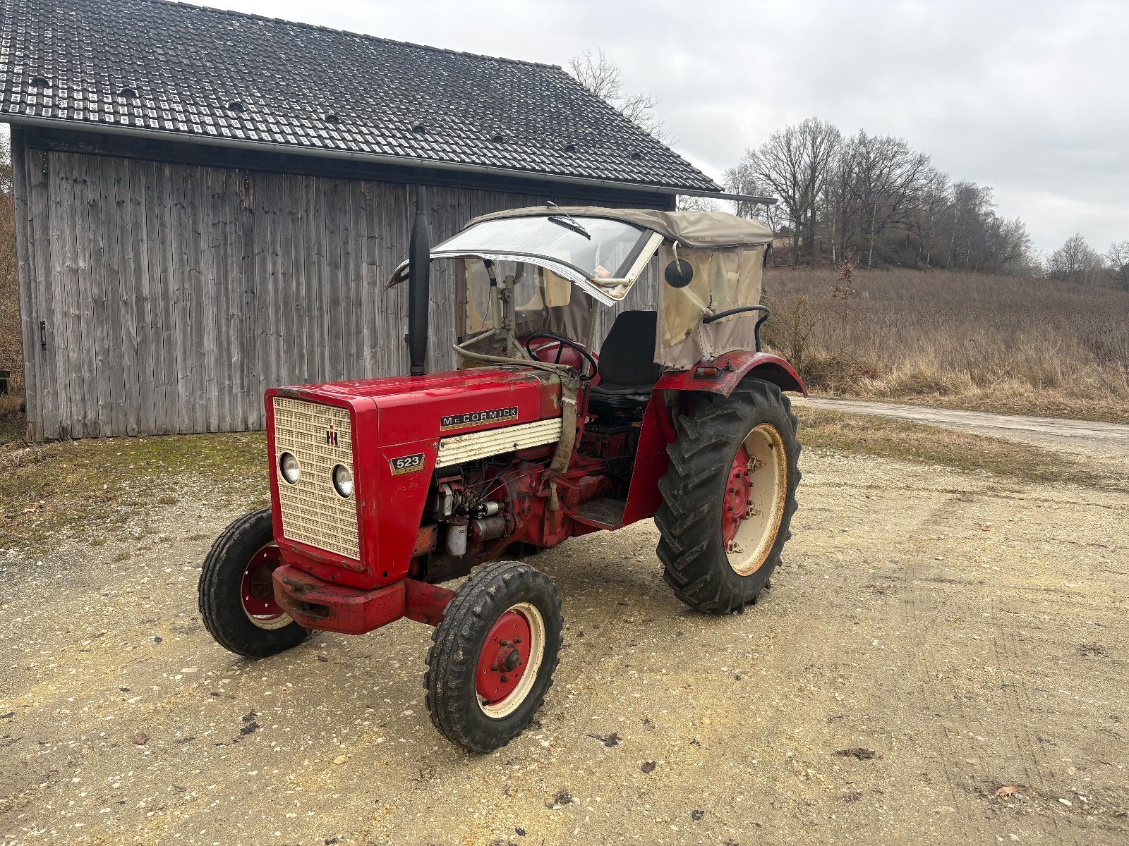 Traktor типа IHC 523, Gebrauchtmaschine в Laberweinting (Фотография 1)