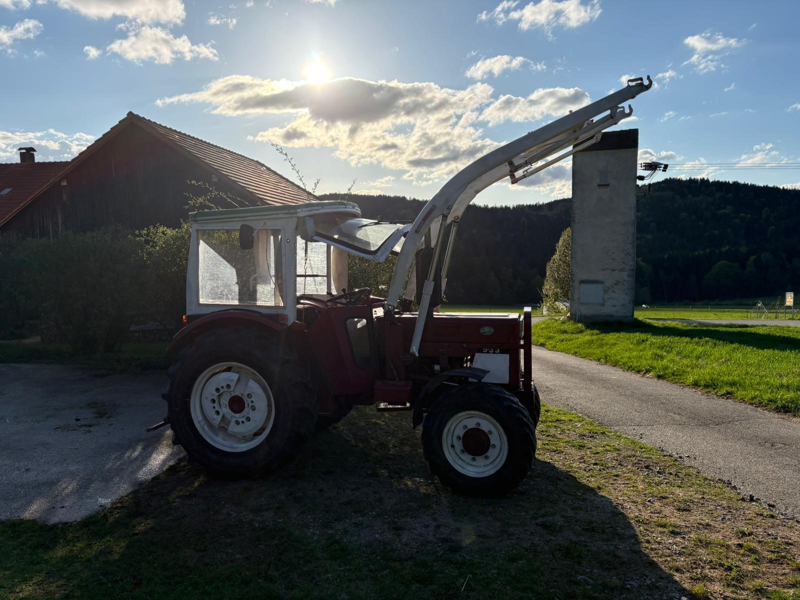 Traktor des Typs IHC 533 A, Gebrauchtmaschine in Pemfling (Bild 3)