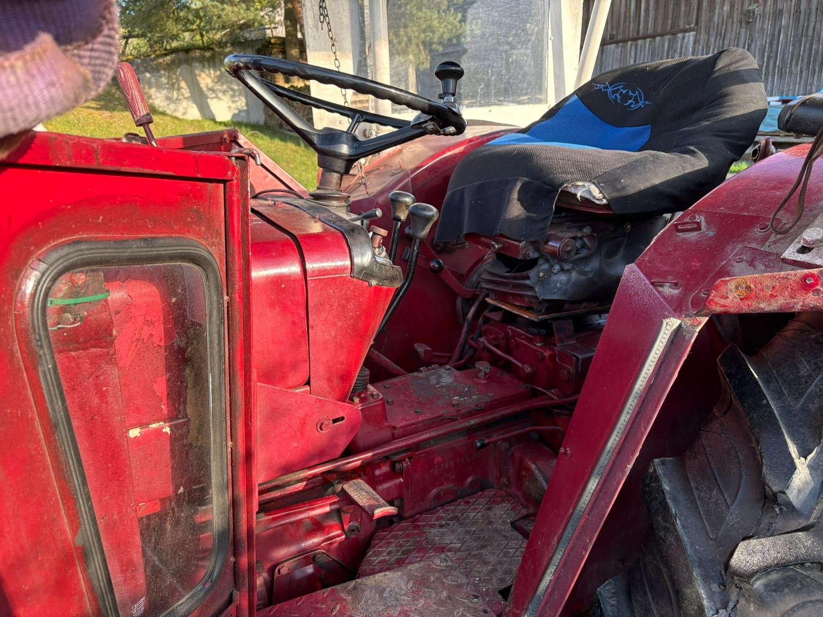 Traktor des Typs IHC 533 A, Gebrauchtmaschine in Pemfling (Bild 9)