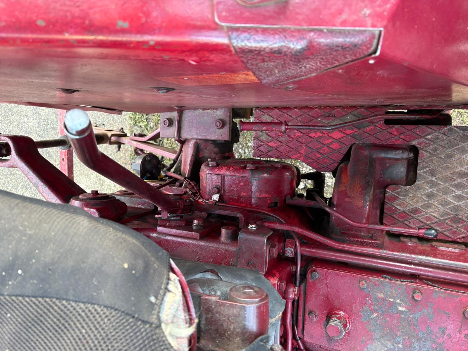 Traktor des Typs IHC 533 A, Gebrauchtmaschine in Pemfling (Bild 10)