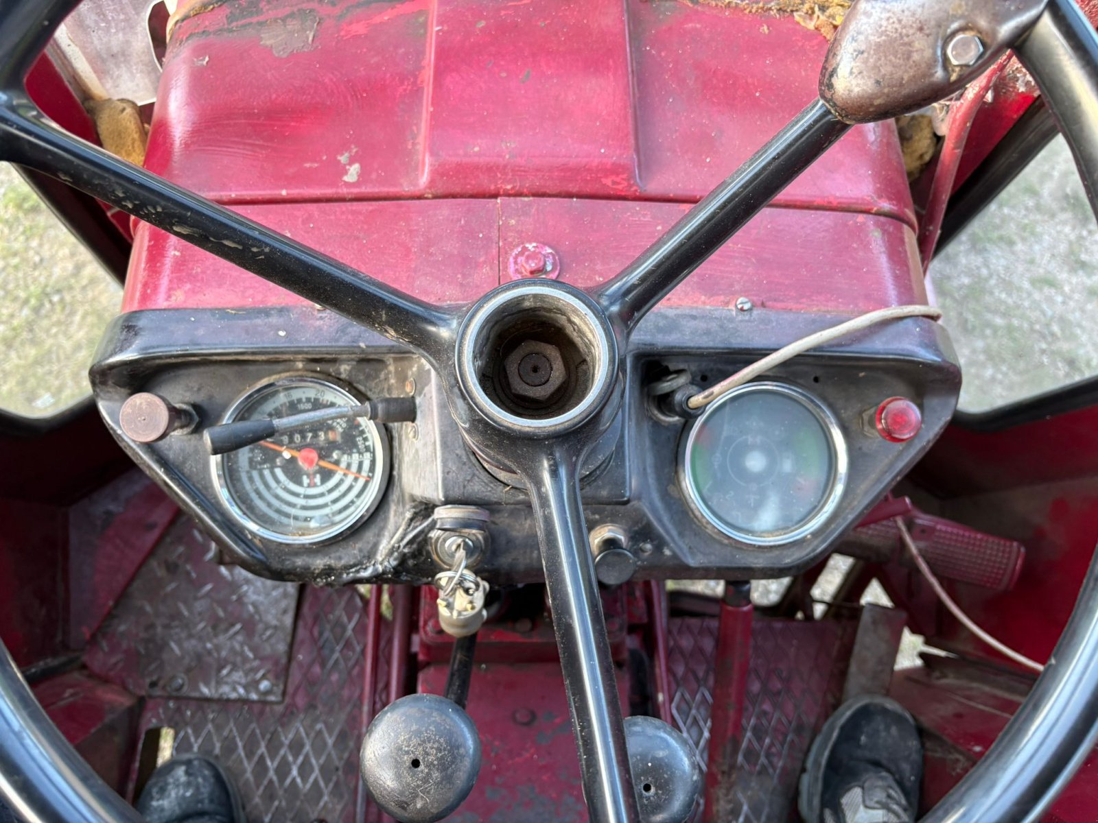 Traktor des Typs IHC 533 A, Gebrauchtmaschine in Pemfling (Bild 13)