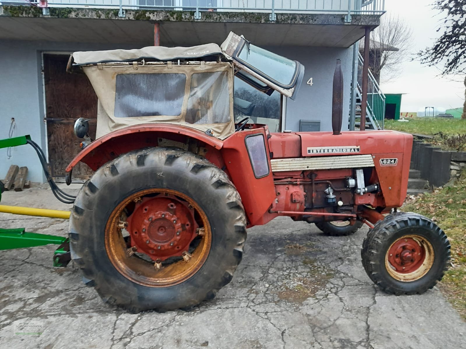 Traktor типа IHC 624, Gebrauchtmaschine в Steisslingen (Фотография 1)