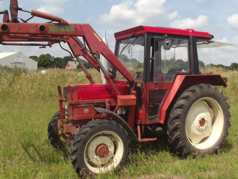 Traktor от тип IHC 633+ Frontlader, Gebrauchtmaschine в Mittelsdorf (Снимка 1)