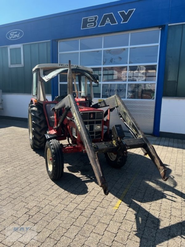 Traktor Türe ait IHC 633, Gebrauchtmaschine içinde Sulzbach (resim 2)