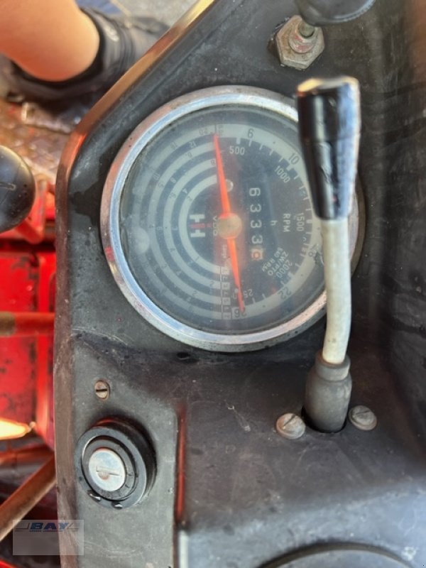 Traktor Türe ait IHC 633, Gebrauchtmaschine içinde Sulzbach (resim 10)