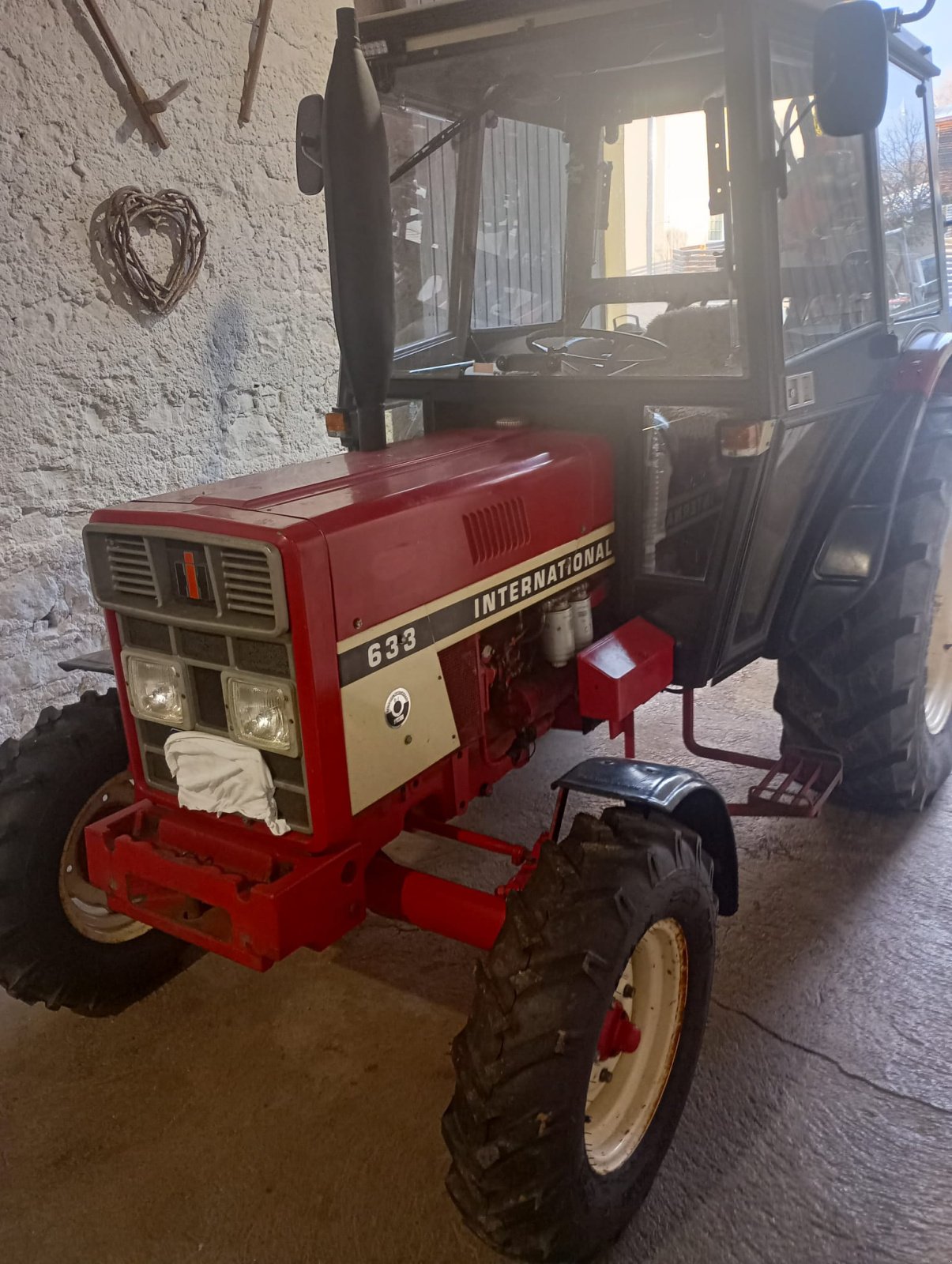 Traktor a típus IHC 633, Gebrauchtmaschine ekkor: Donaueschingen (Kép 2)