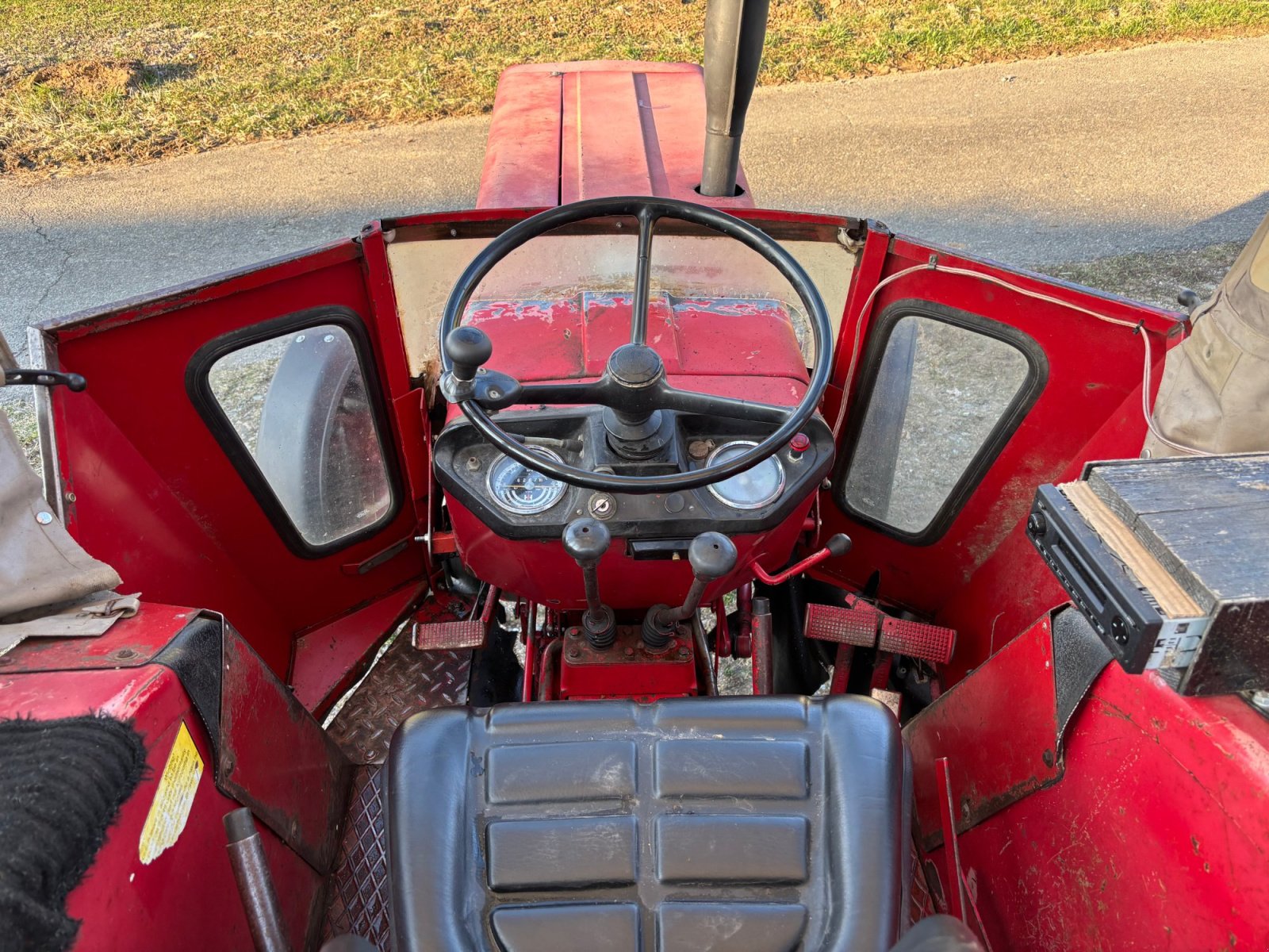 Traktor a típus IHC 633, Gebrauchtmaschine ekkor: Pemfling (Kép 5)