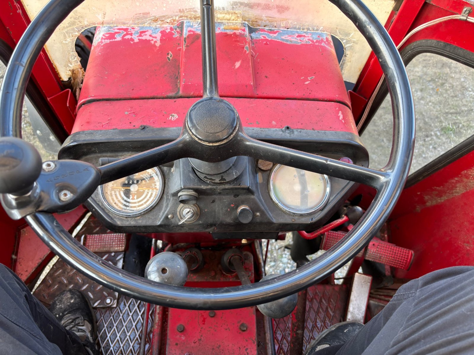 Traktor a típus IHC 633, Gebrauchtmaschine ekkor: Pemfling (Kép 11)