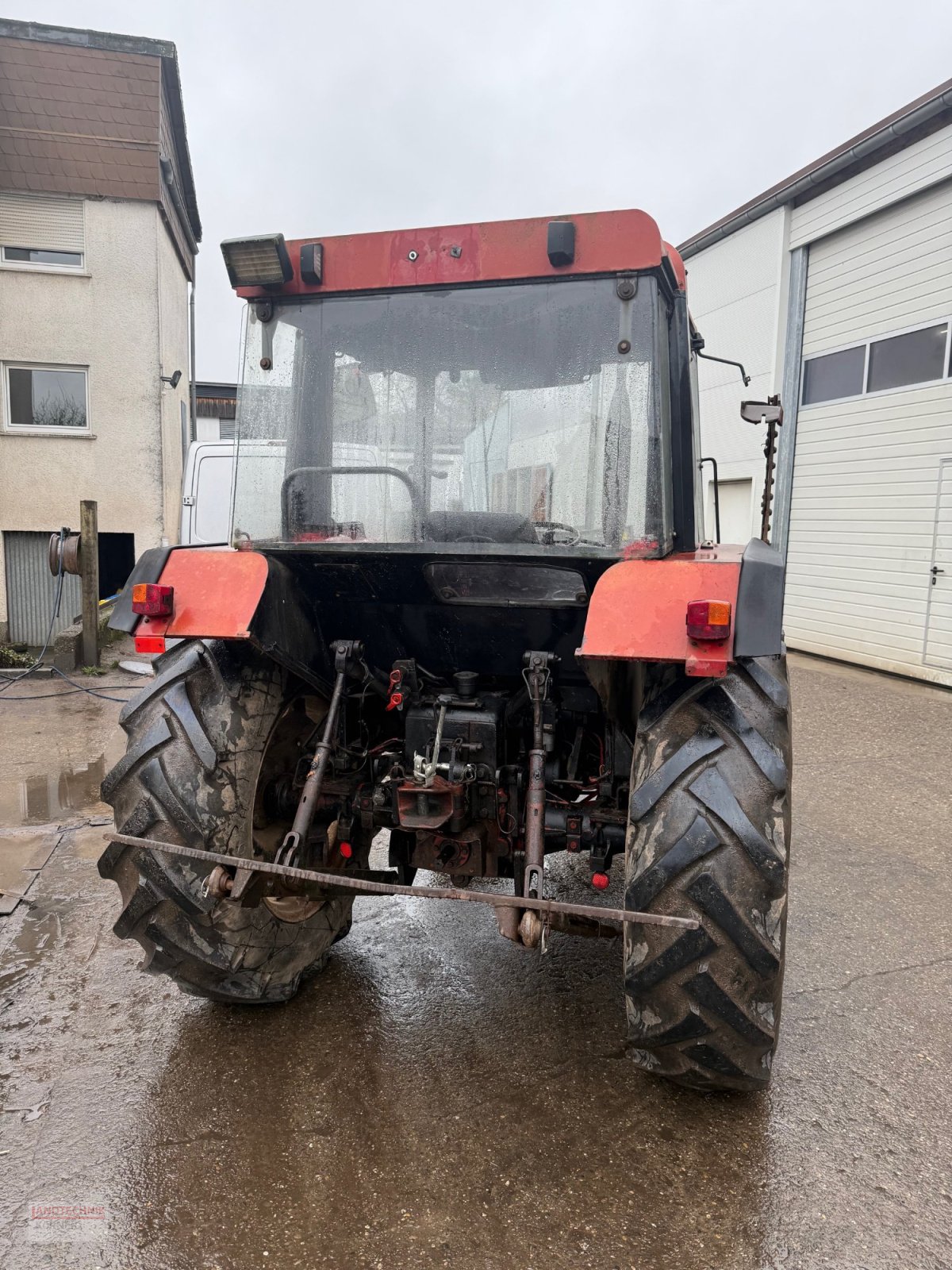 Traktor Türe ait IHC 733, Gebrauchtmaschine içinde Kirkel-Altstadt (resim 3)