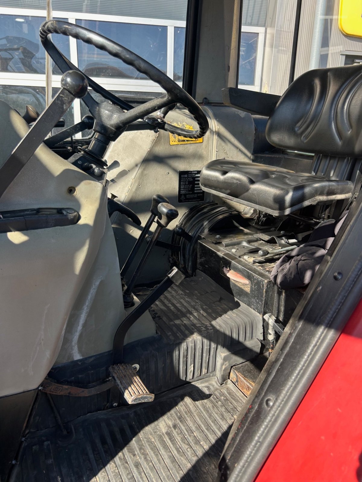 Traktor typu IHC 833, Gebrauchtmaschine w Sonsbeck (Zdjęcie 10)