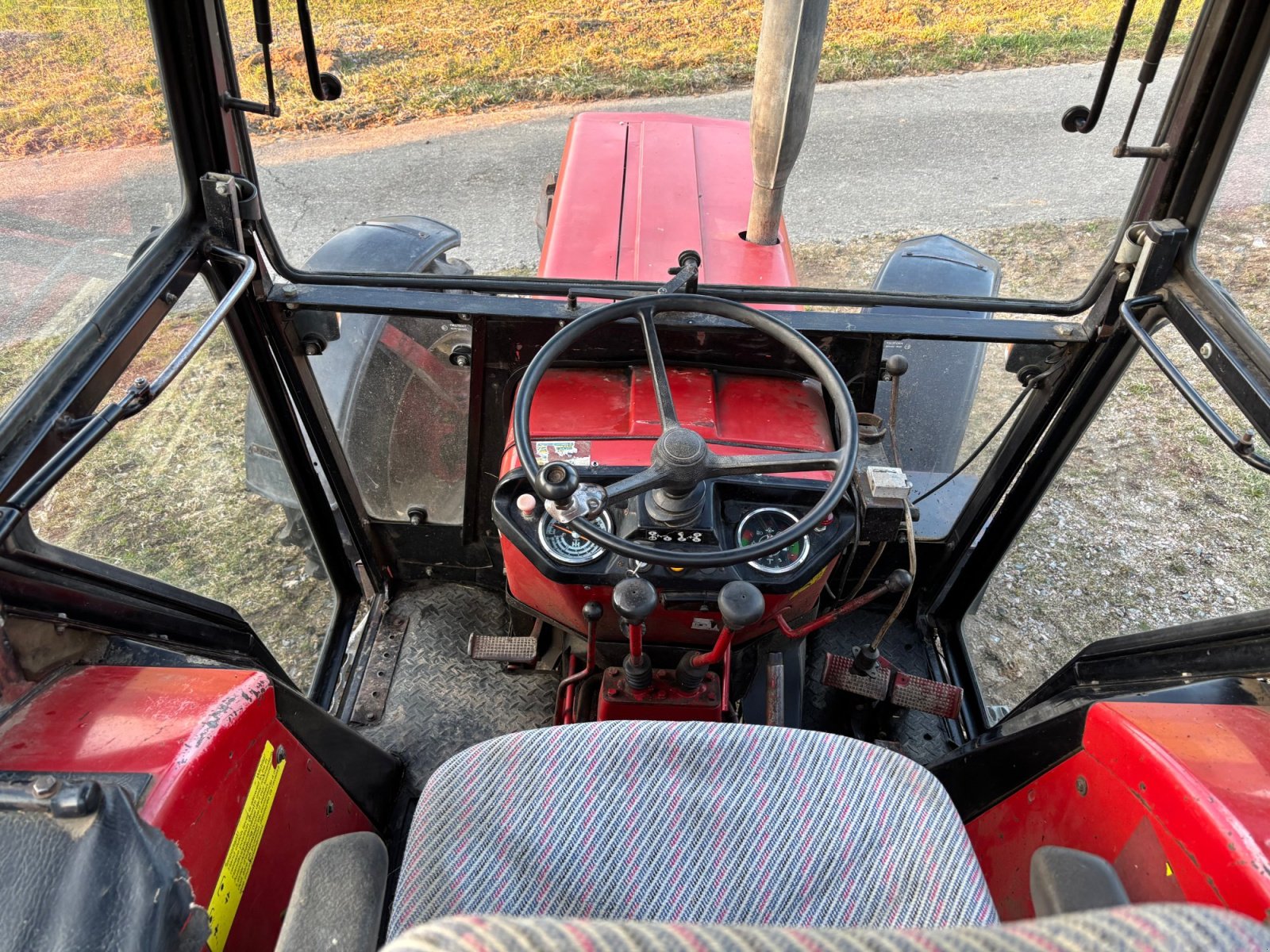 Traktor a típus IHC 833, Gebrauchtmaschine ekkor: Pemfling (Kép 5)