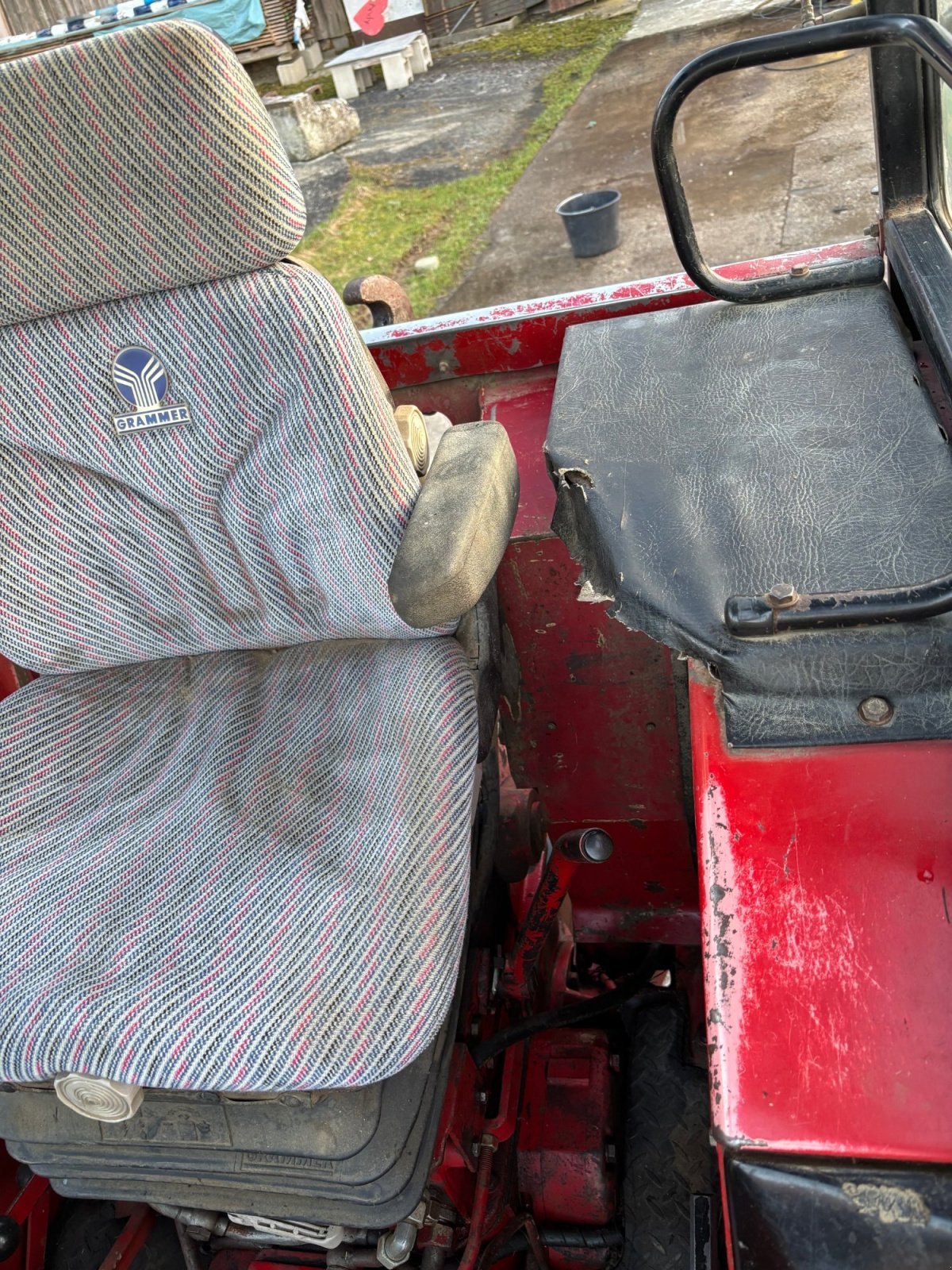 Traktor a típus IHC 833, Gebrauchtmaschine ekkor: Pemfling (Kép 8)