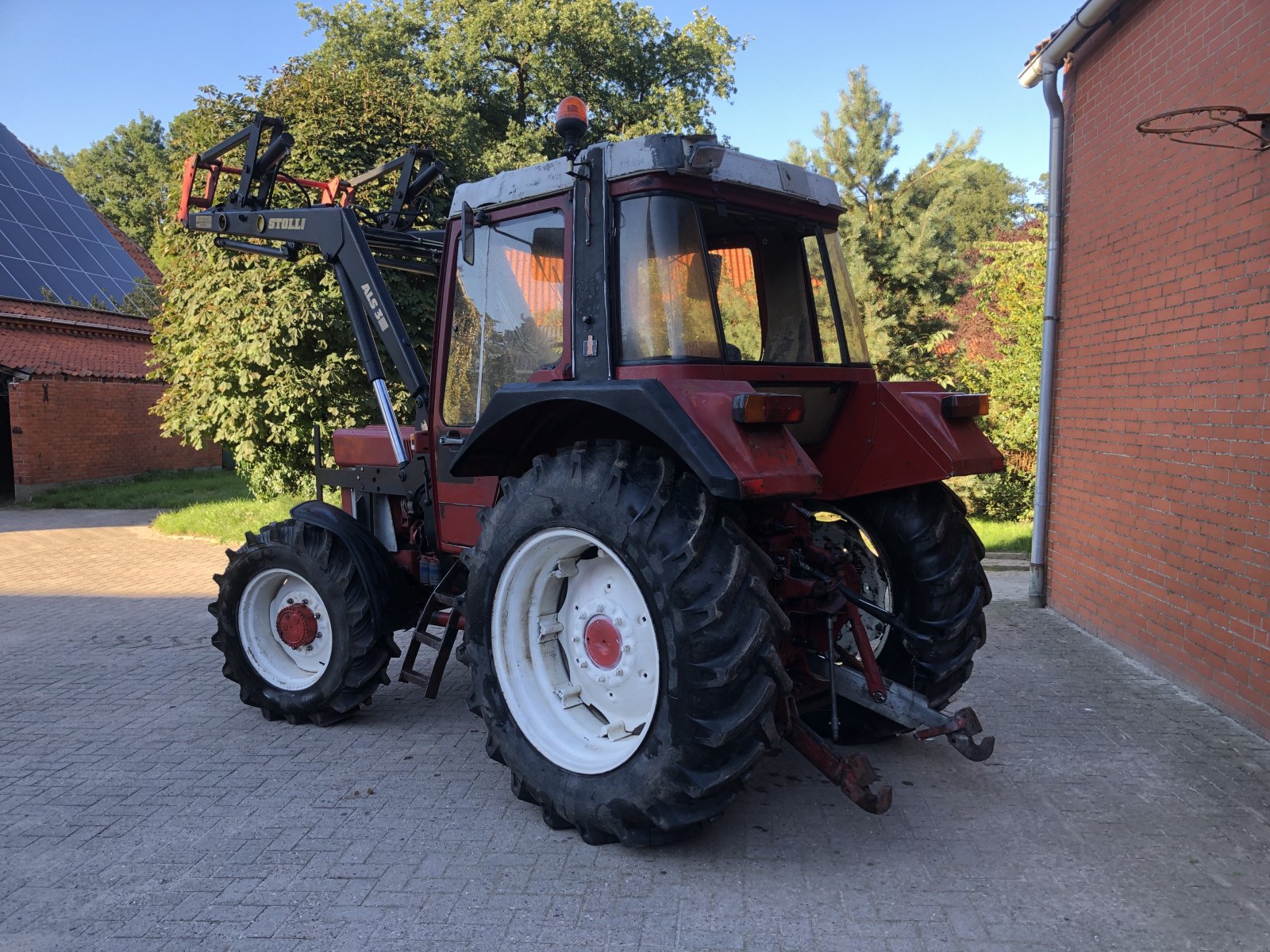 Traktor des Typs IHC 844 XL, Gebrauchtmaschine in Schweringen (Bild 3)