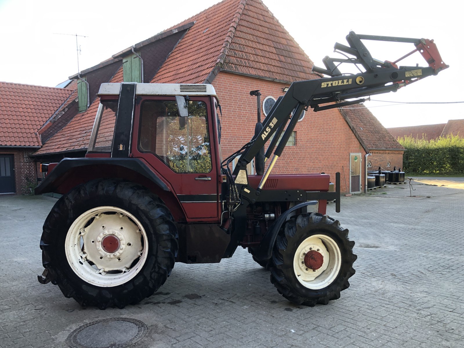Traktor des Typs IHC 844 XL, Gebrauchtmaschine in Schweringen (Bild 8)
