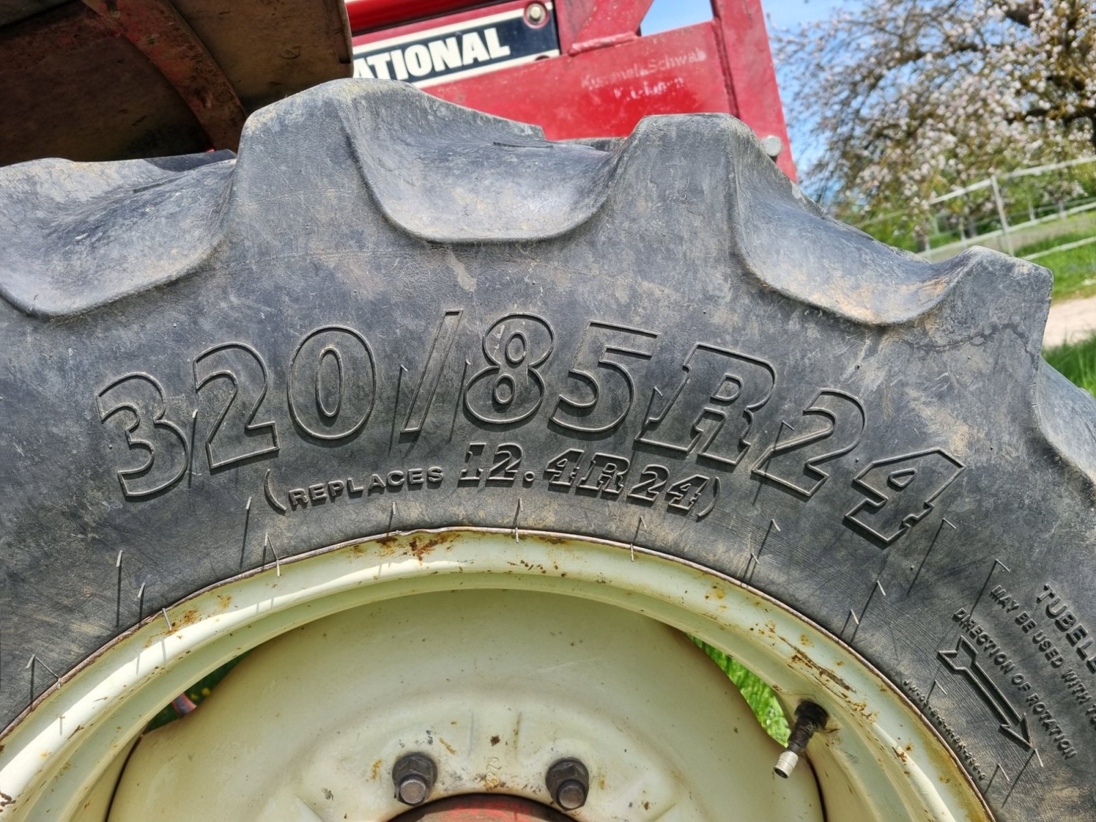 Traktor del tipo IHC 844 XL, Gebrauchtmaschine In Seinsheim (Immagine 10)