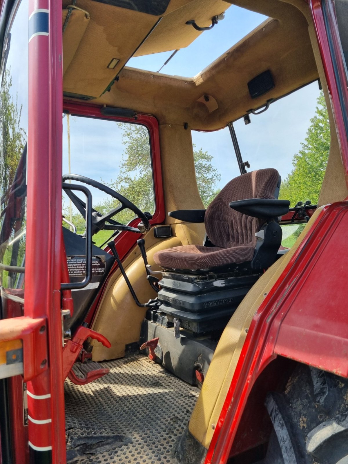 Traktor del tipo IHC 844 XL, Gebrauchtmaschine In Seinsheim (Immagine 11)