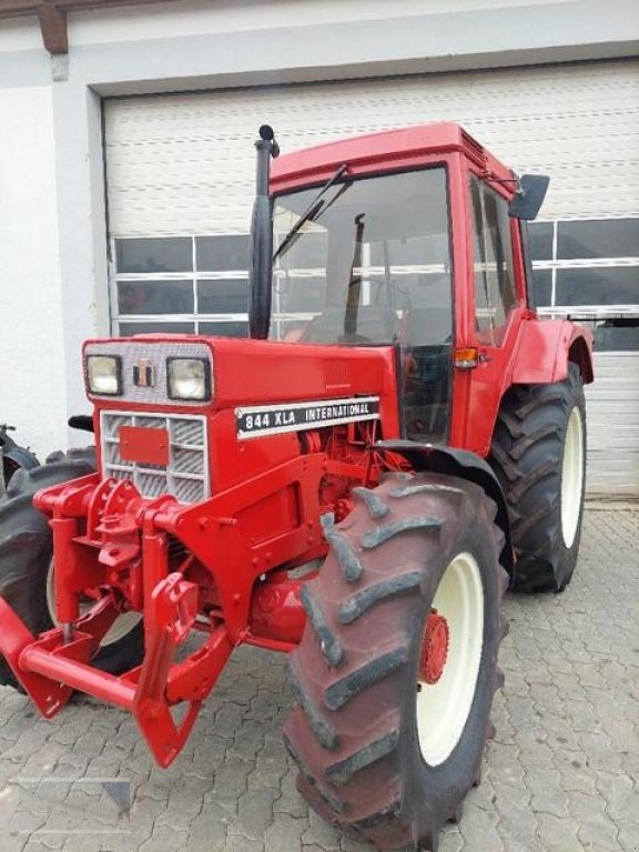 Traktor des Typs IHC 844 XLA, Gebrauchtmaschine in Kleinlangheim - Atzhausen (Bild 7)