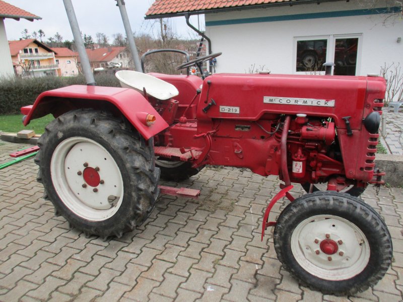 Traktor типа IHC D219, Gebrauchtmaschine в Michelsneukirchen (Фотография 1)