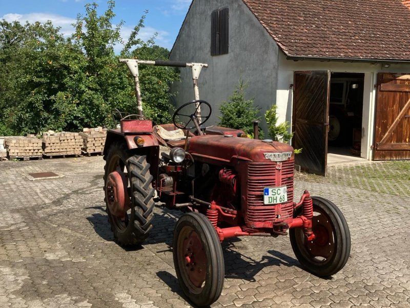 Traktor of the type IHC DED 3, Gebrauchtmaschine in Rohr (Picture 1)