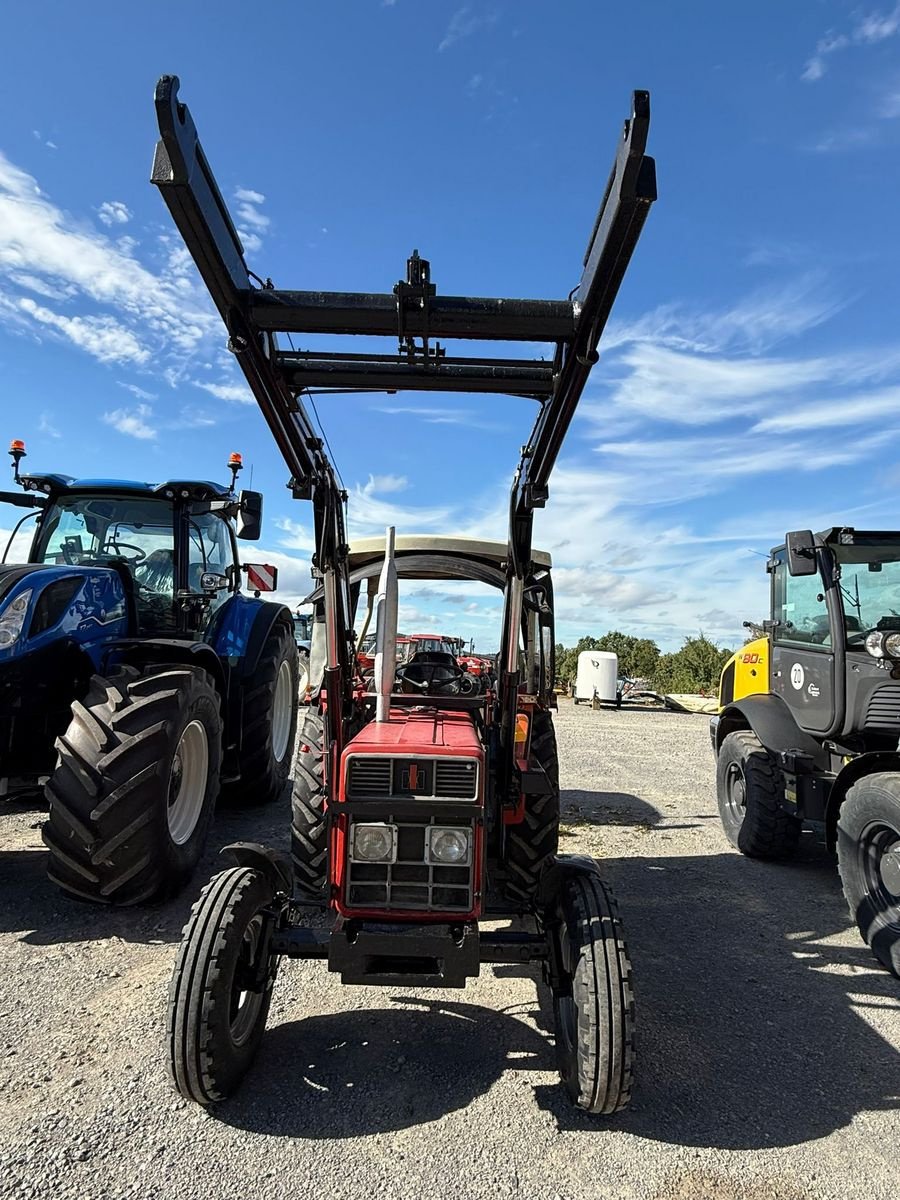 Traktor типа IHC IHC 633, Gebrauchtmaschine в Nieheim Kreis Höxter (Фотография 3)