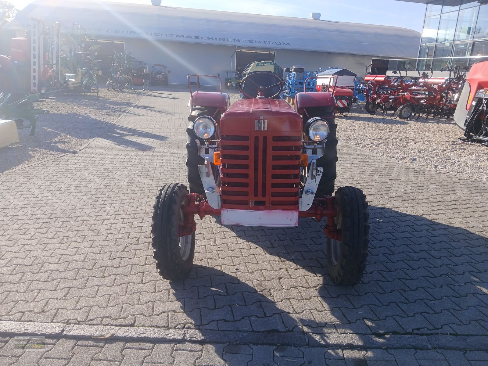 Traktor des Typs IHC Mc Cormick B 275 Oldtimer, Gebrauchtmaschine in Aurolzmünster (Bild 8)
