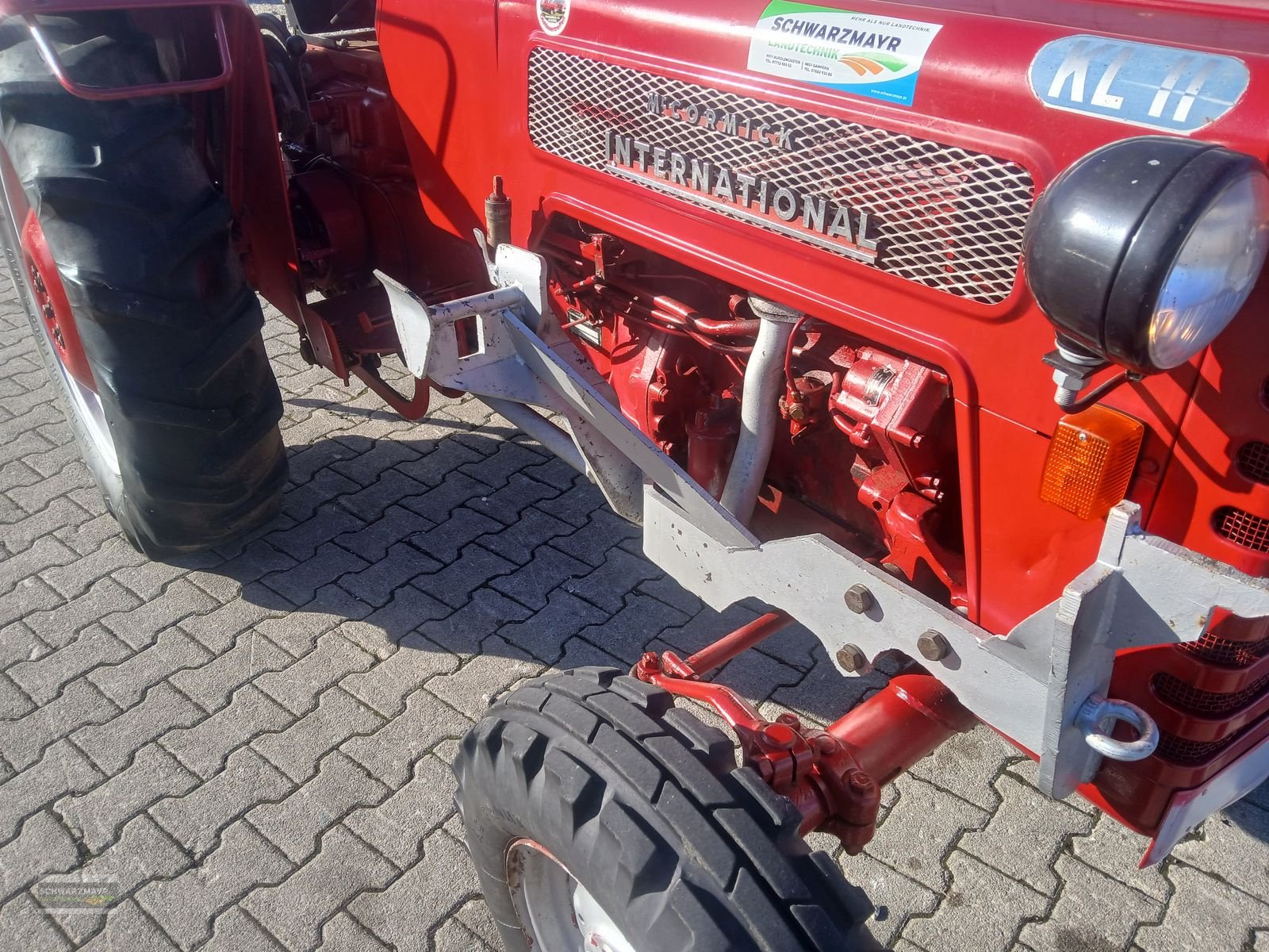 Traktor des Typs IHC Mc Cormick B 275 Oldtimer, Gebrauchtmaschine in Aurolzmünster (Bild 9)