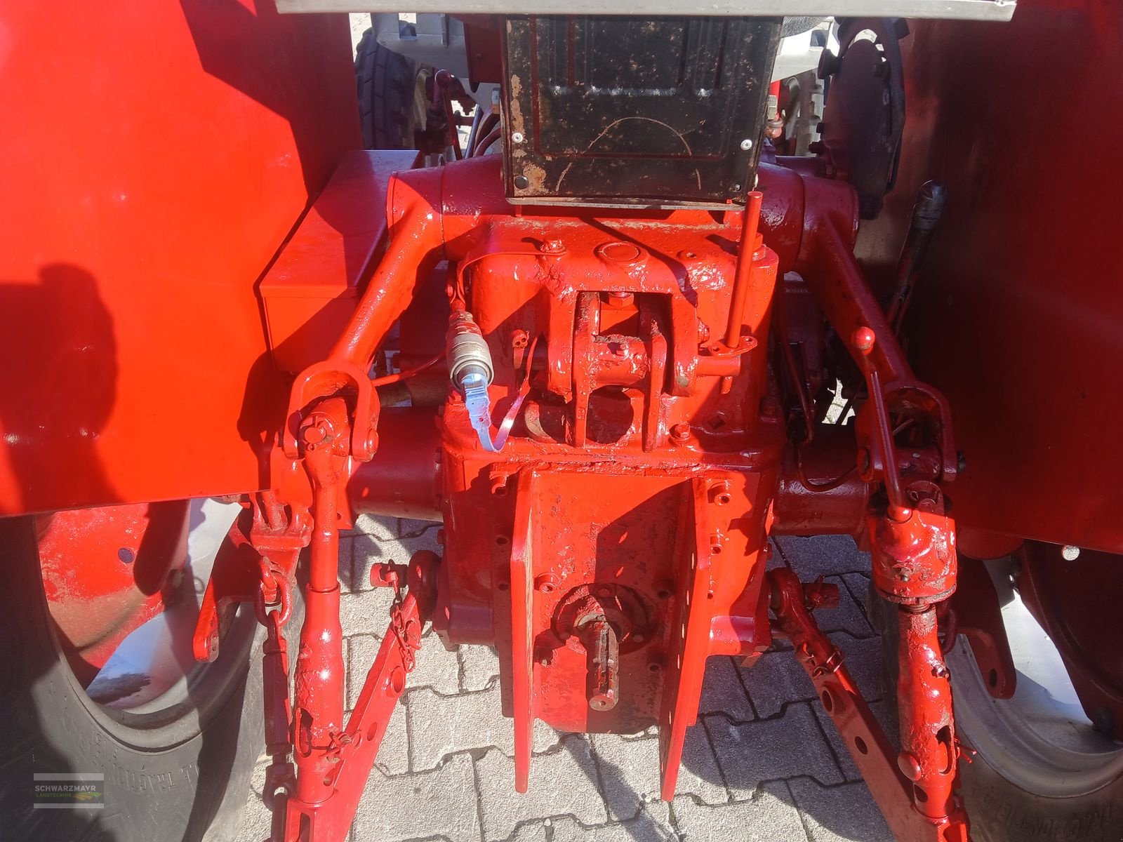 Traktor des Typs IHC Mc Cormick B 275 Oldtimer, Gebrauchtmaschine in Aurolzmünster (Bild 7)