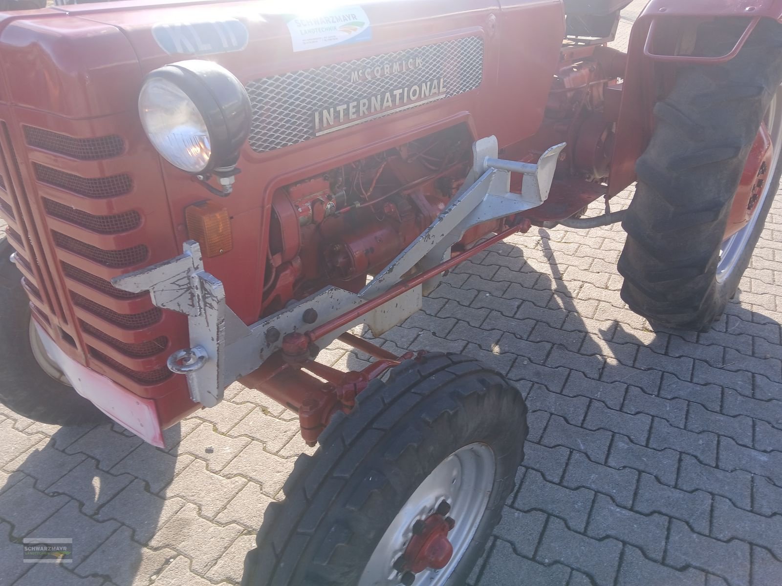 Traktor des Typs IHC Mc Cormick B 275 Oldtimer, Gebrauchtmaschine in Aurolzmünster (Bild 10)