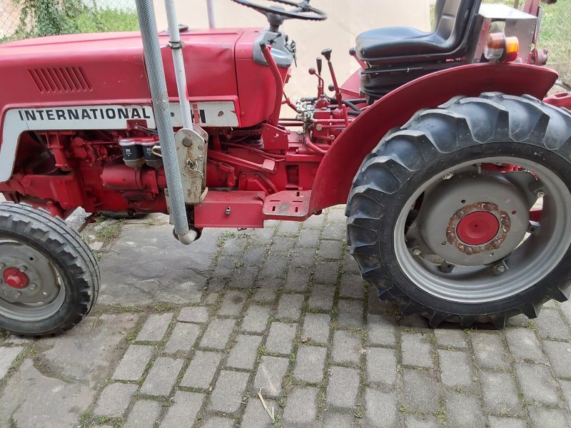 Traktor van het type IHC V 433, Gebrauchtmaschine in kippenheim (Foto 1)