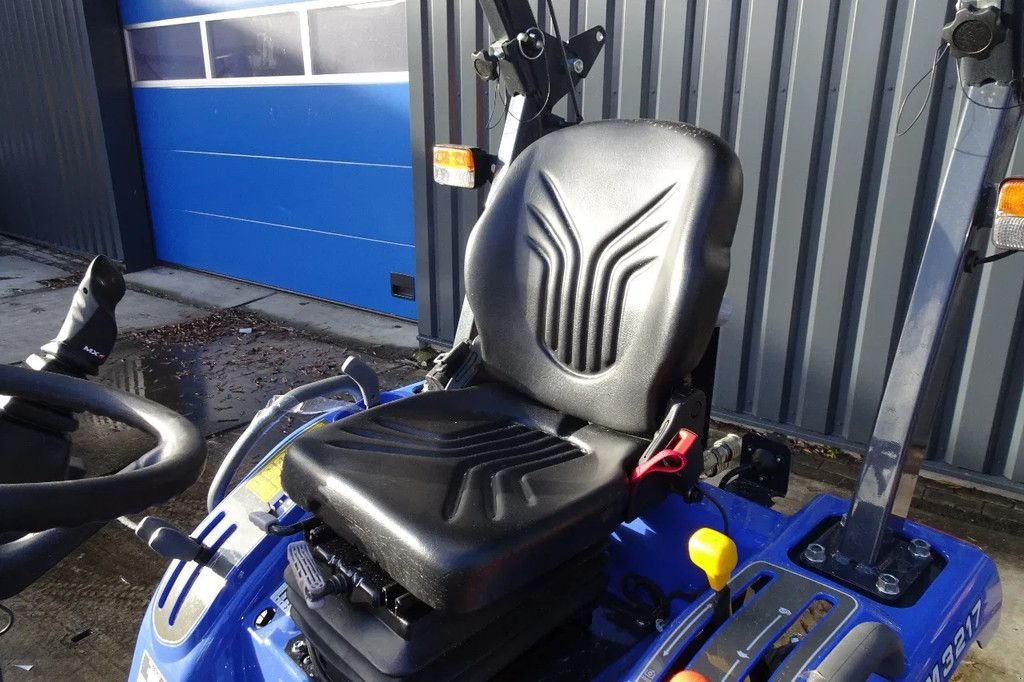 Traktor des Typs Iseki 3217 met voorlader ., Neumaschine in Losdorp (Bild 10)