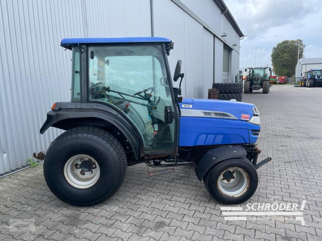 Traktor des Typs Iseki 5470, Gebrauchtmaschine in Wildeshausen (Bild 2)