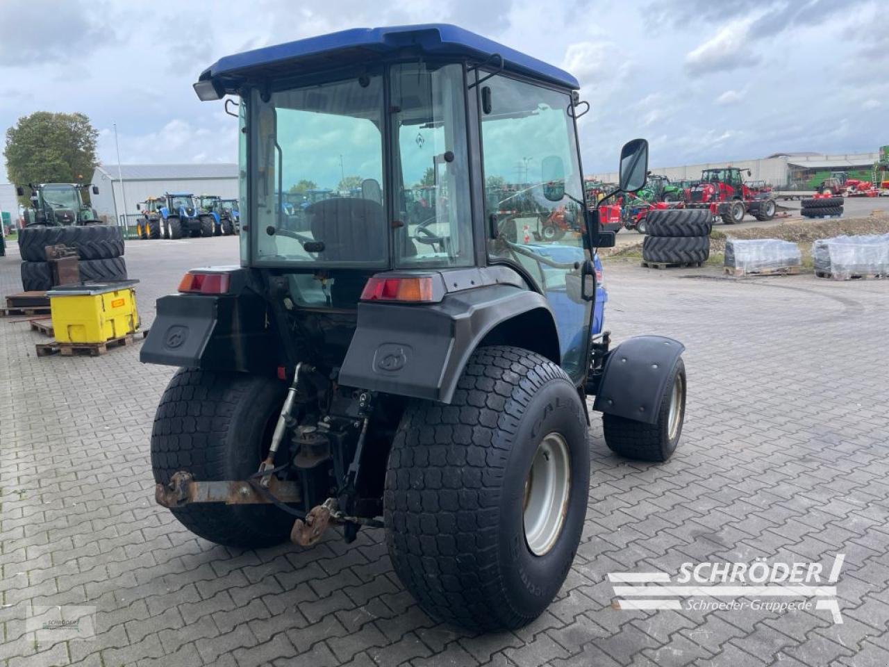 Traktor des Typs Iseki 5470, Gebrauchtmaschine in Wildeshausen (Bild 3)