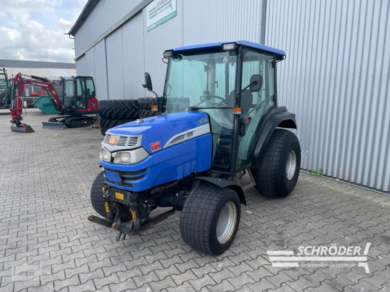 Traktor des Typs Iseki 5470, Gebrauchtmaschine in Wildeshausen (Bild 5)