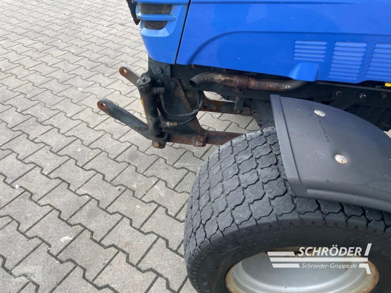 Traktor des Typs Iseki 5470, Gebrauchtmaschine in Wildeshausen (Bild 11)