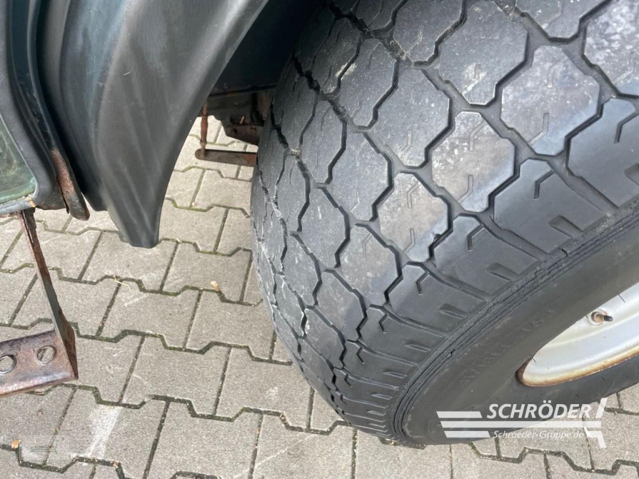 Traktor des Typs Iseki 5470, Gebrauchtmaschine in Wildeshausen (Bild 18)