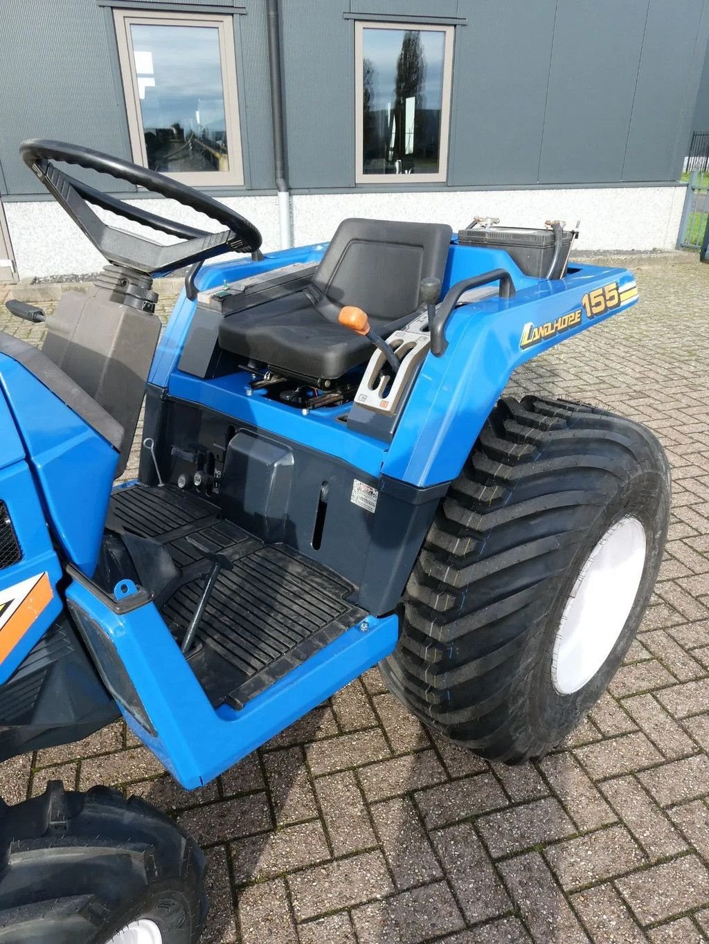Traktor des Typs Iseki Landhope TU155 4wd / 1183 Draaiuren / Special Edition, Gebrauchtmaschine in Swifterband (Bild 8)