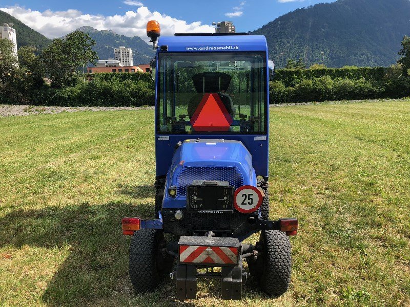 Traktor типа Iseki SF 370 Kommunalfahrzeug, Gebrauchtmaschine в Chur (Фотография 4)