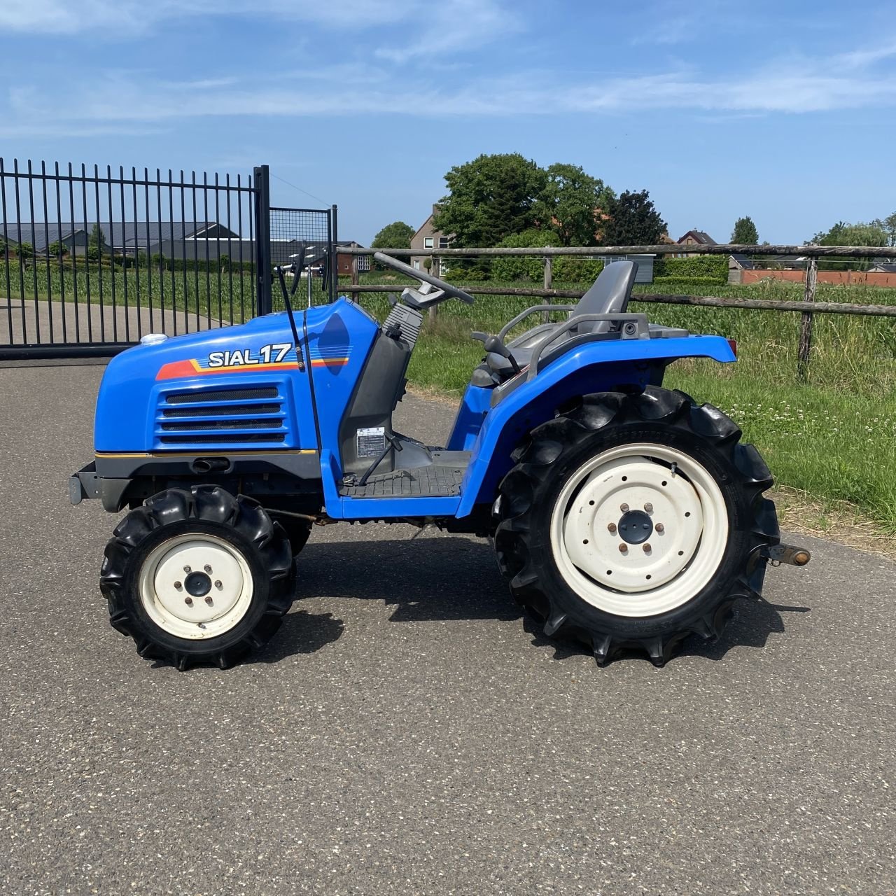 Traktor typu Iseki SIAL 17, Gebrauchtmaschine v Baarle Nassau (Obrázek 3)