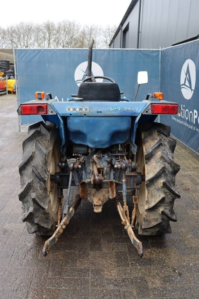 Traktor del tipo Iseki TA230F, Gebrauchtmaschine en Antwerpen (Imagen 5)